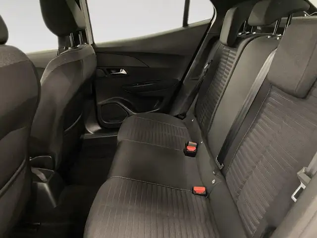 Peugeot 2008 view 8