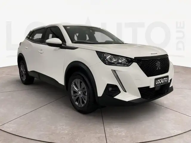 Peugeot 2008 view 3
