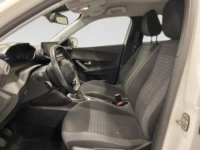 Peugeot 2008 view 7