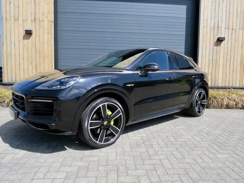 PORSCHE Cayenne Coupe