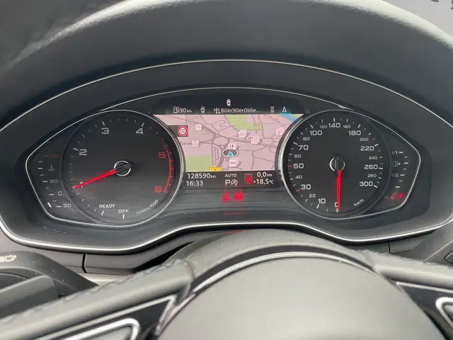 Audi A4 view 12
