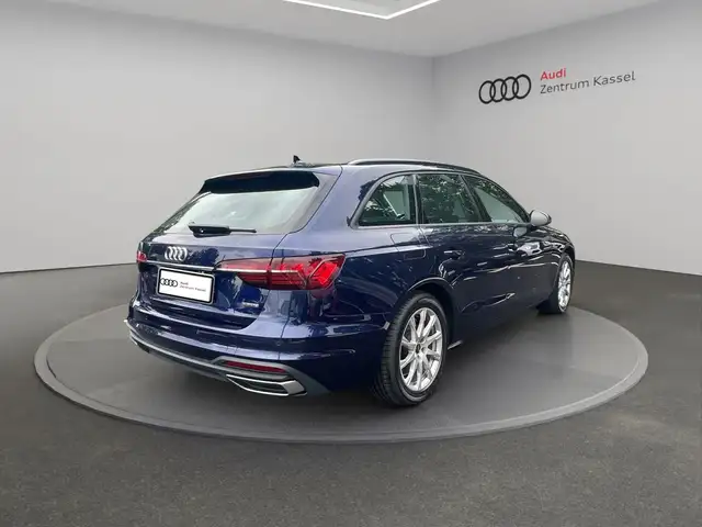 Audi A4 view 6