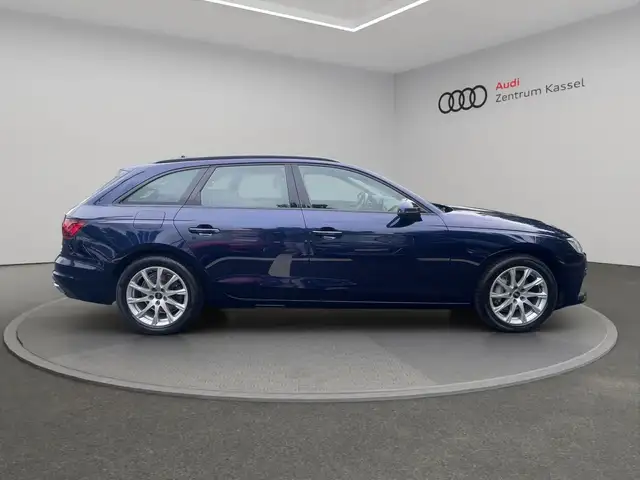 Audi A4 view 7