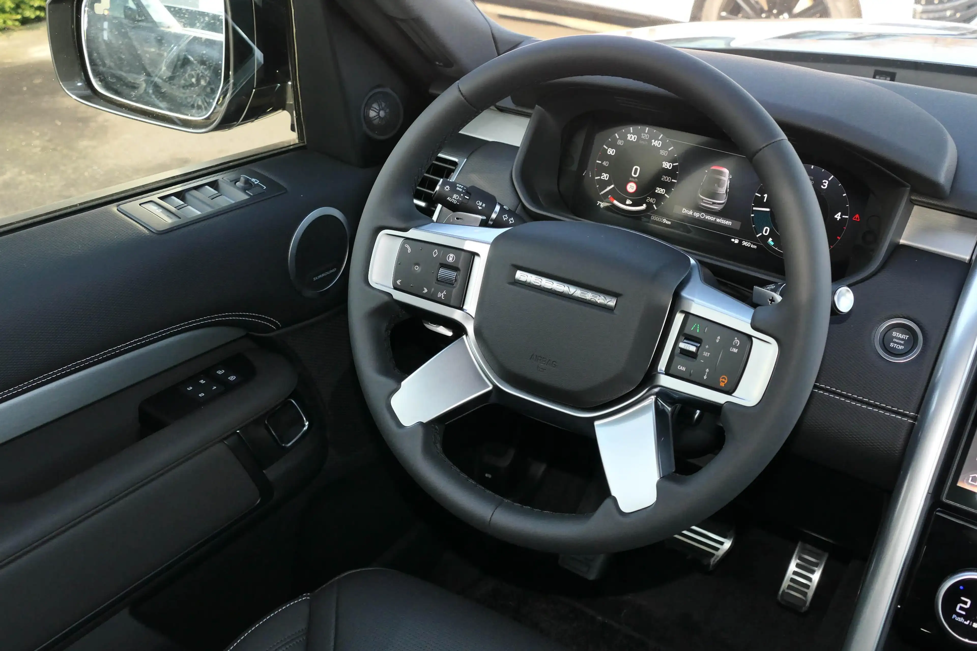 Land Rover Discovery D250 Dynamic SE AWD Auto. 25MY — photo 12