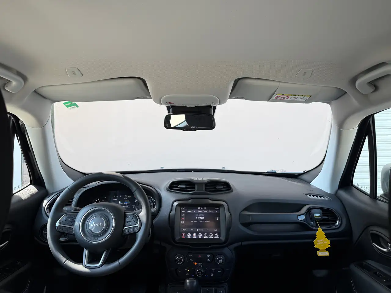 Jeep Renegade 1.3 t4 phev Limited 4xe at6, миниатюра 9