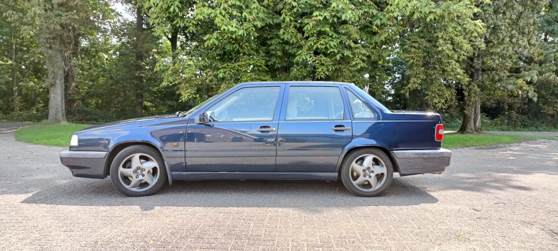 Volvo 850 Luxury-Line Blauw - 2