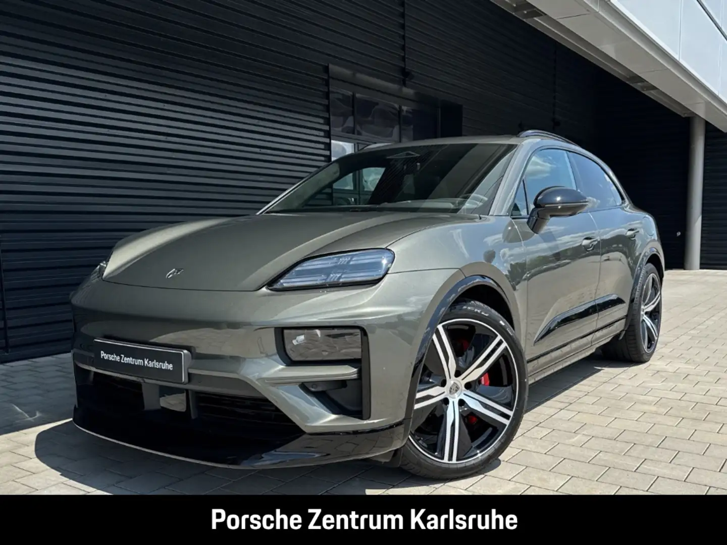 Porsche Macan Turbo BOSE Luftfederung LED-Matrix Grün - 1