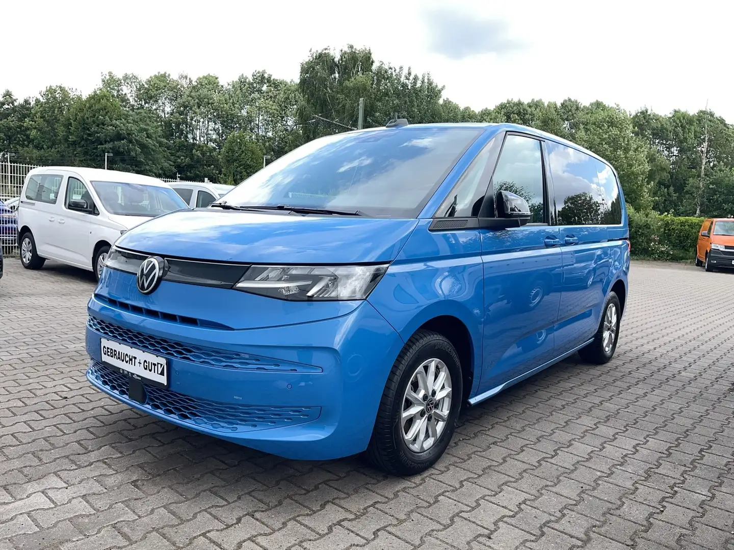 Volkswagen T7 Multivan 1.5 TSI DSG AHK LED Navi Blau - 1