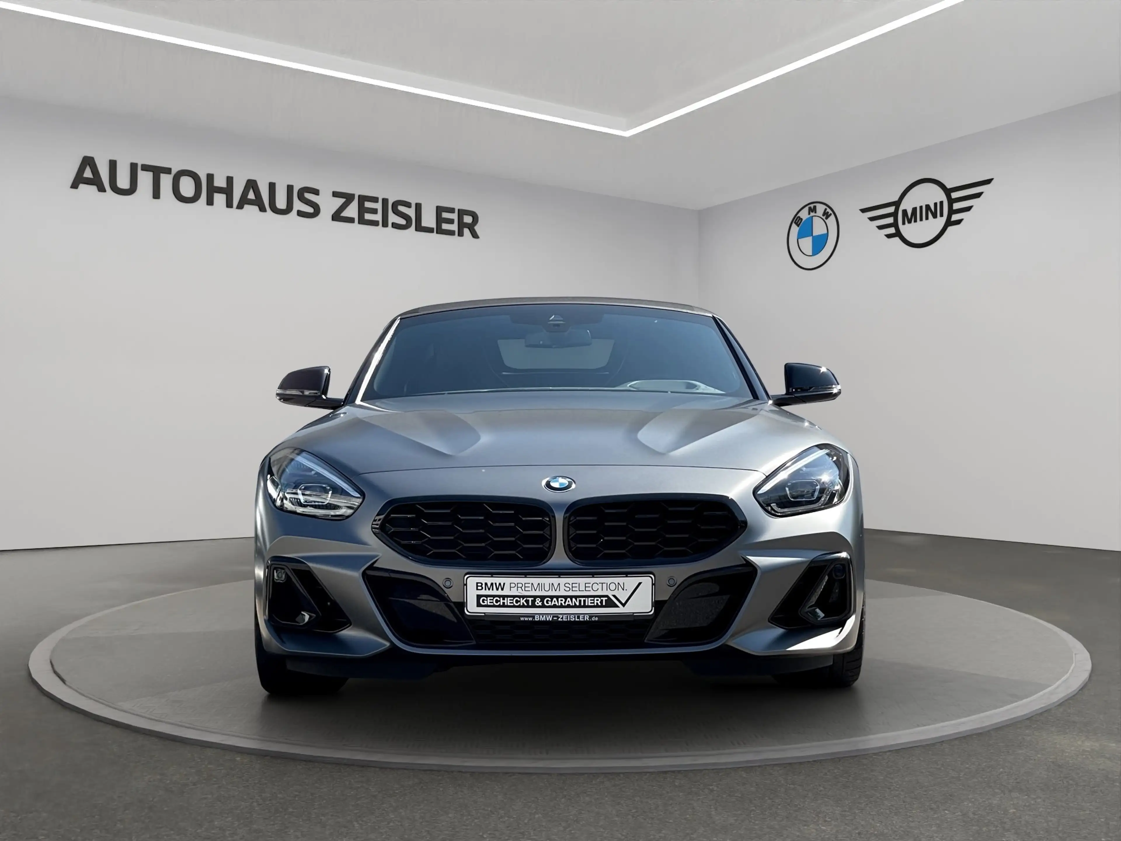 BMW Z4 sDrive30i — photo 5
