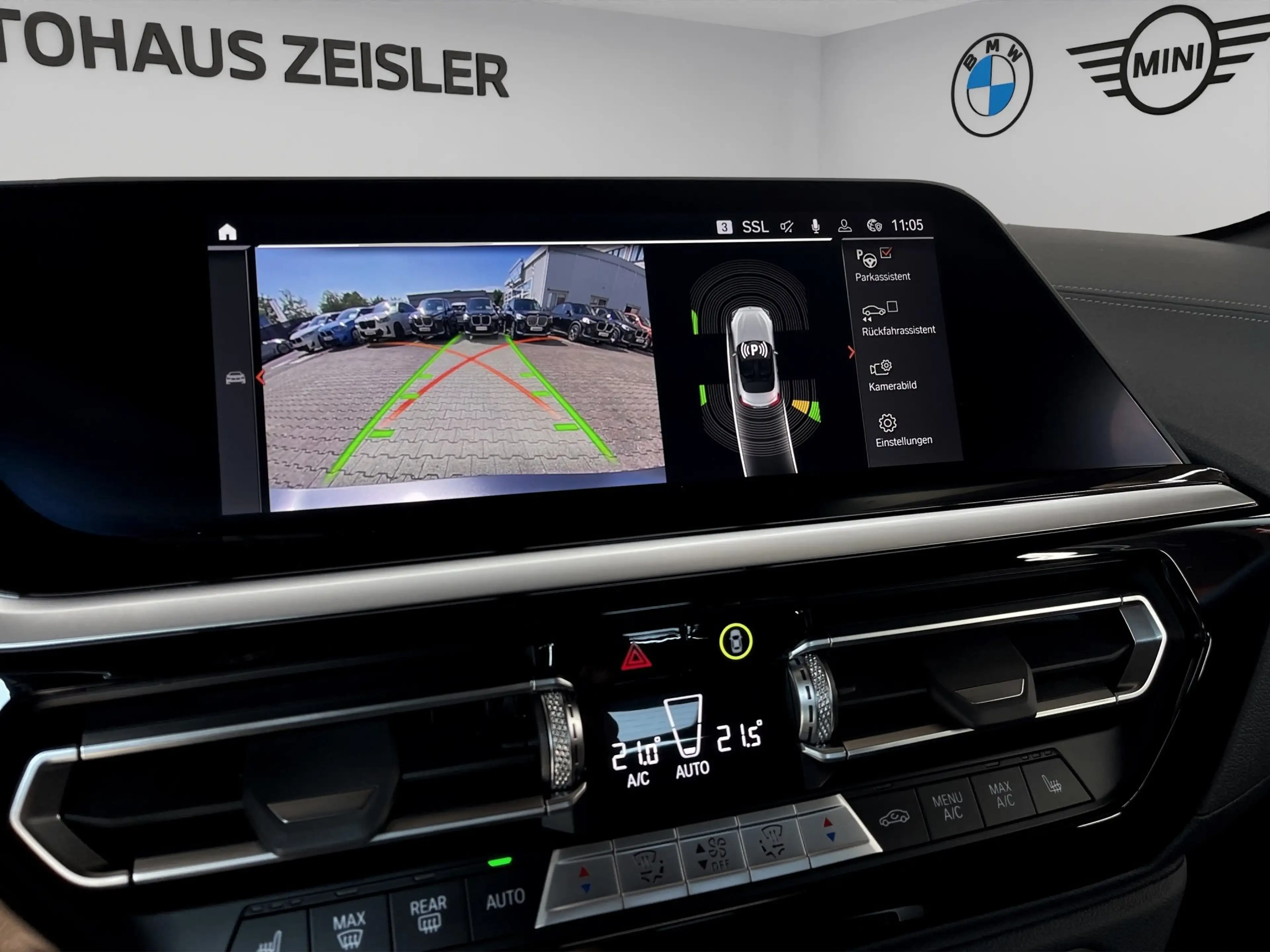 BMW Z4 sDrive30i — photo 8