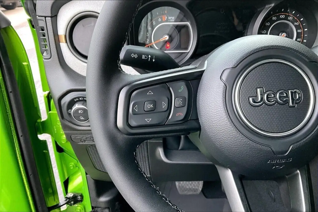 Jeep Gladiator снимка Jeep Gladiator