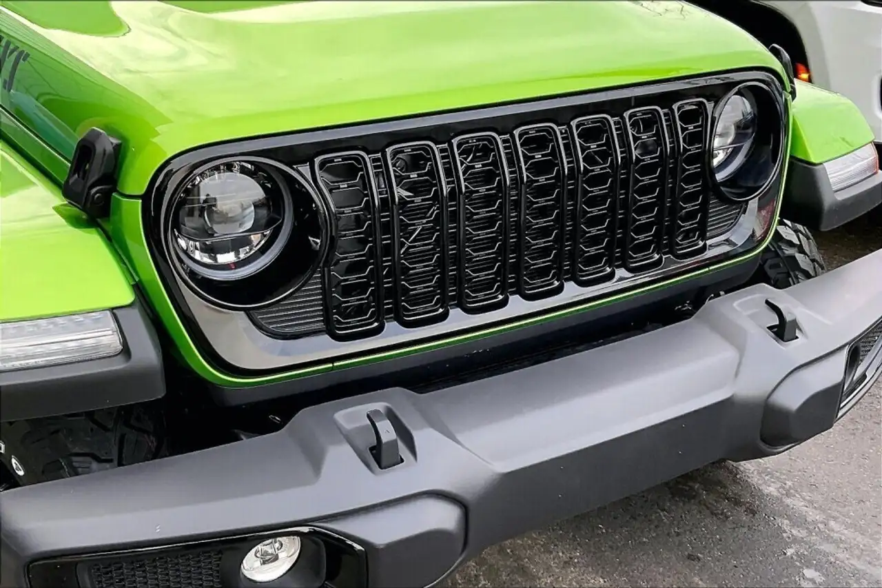 Jeep Gladiator снимка Jeep Gladiator