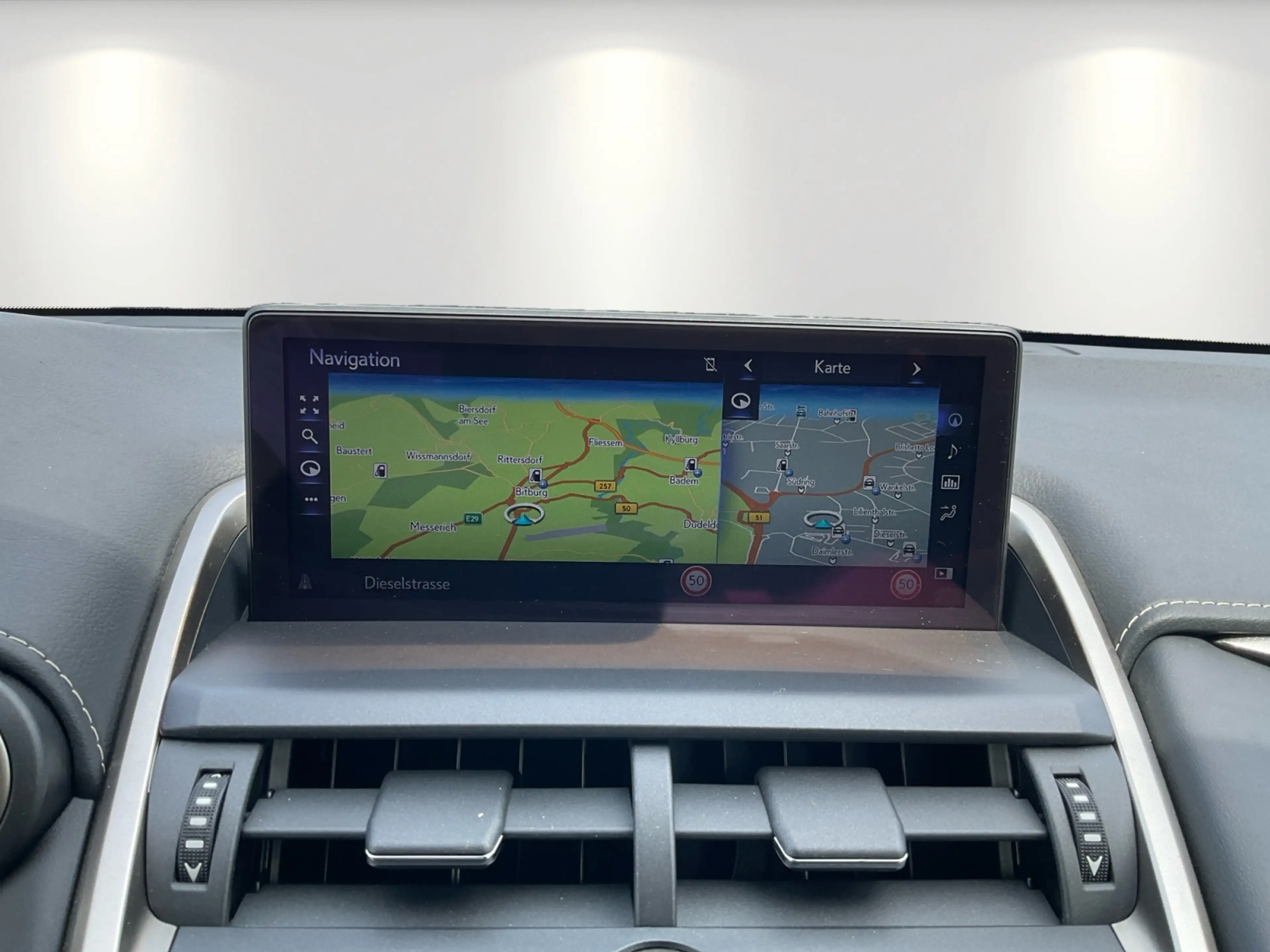 Lexus NX 300 h Style Edition — photo 11