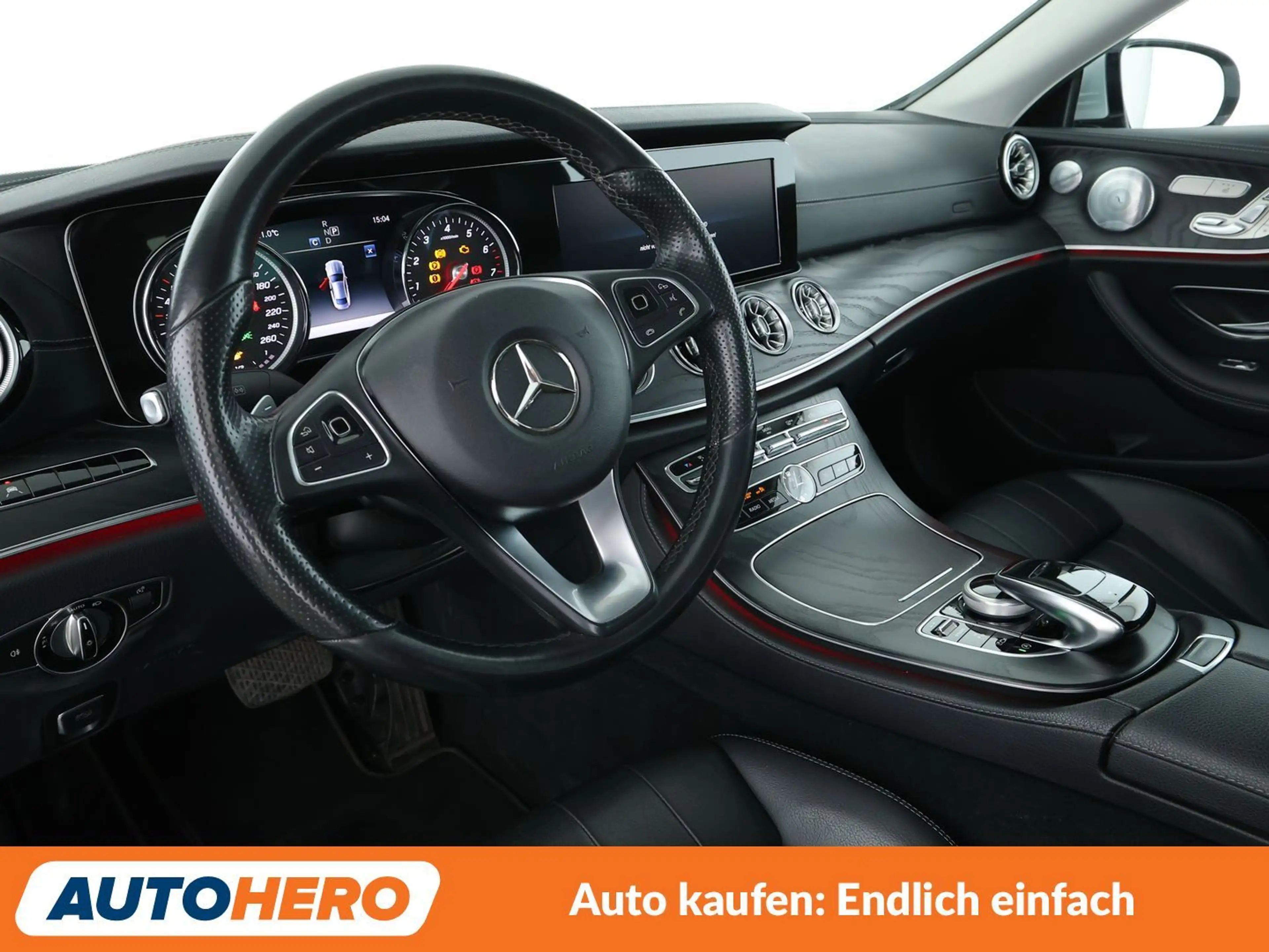 Mercedes-Benz E 300 Avantgarde Aut.*NAVI*PDC*TEMPO*SHZ* — photo 11