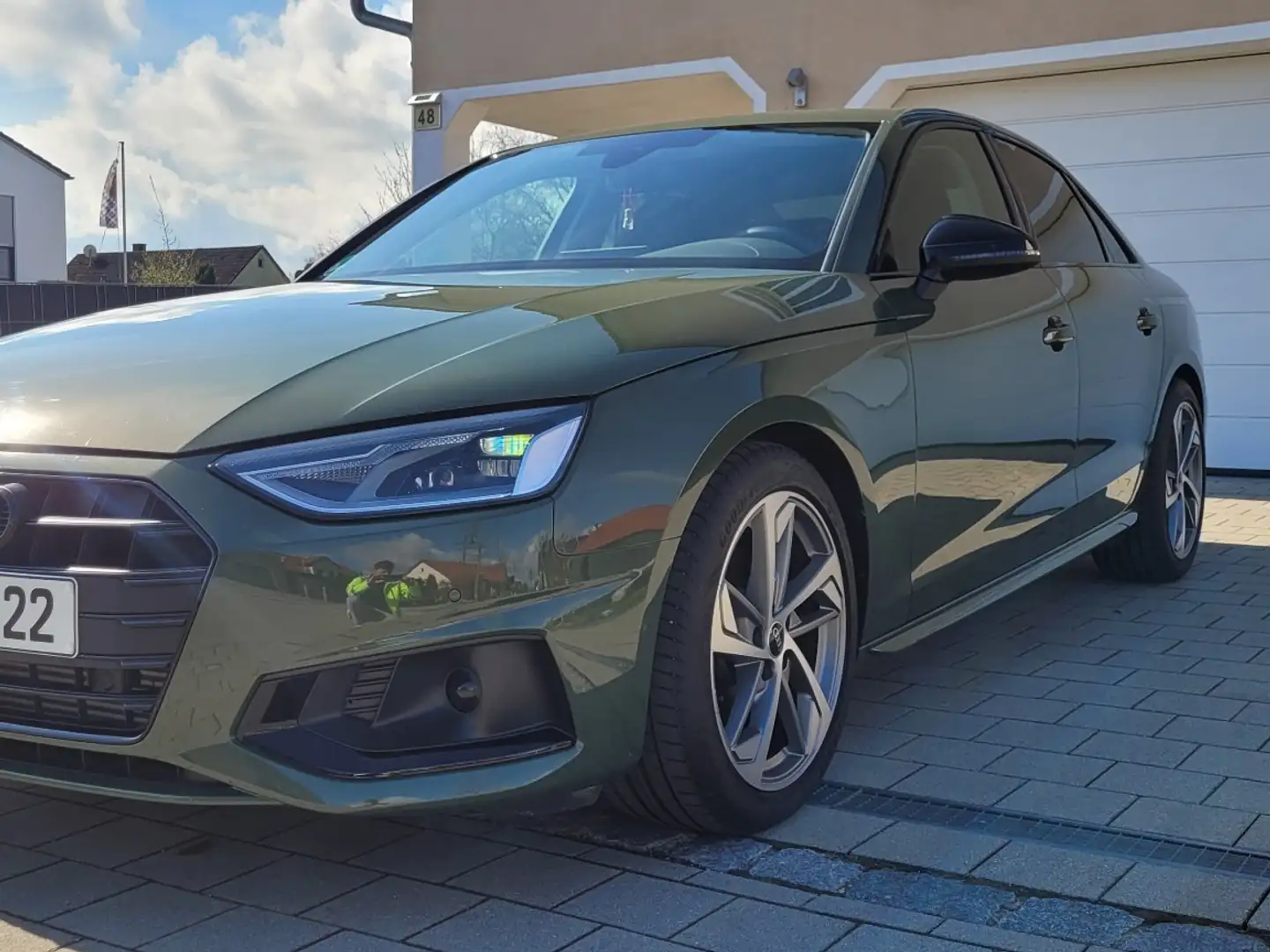 Audi A4 TFSI Virtuel AHK Kamera 5J. Garantie ACC Grün - 2