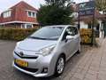 Toyota Verso-S 1.3 VVT-i/Zeer mooi/Camera/Airco/Garantie Gris - thumbnail 2