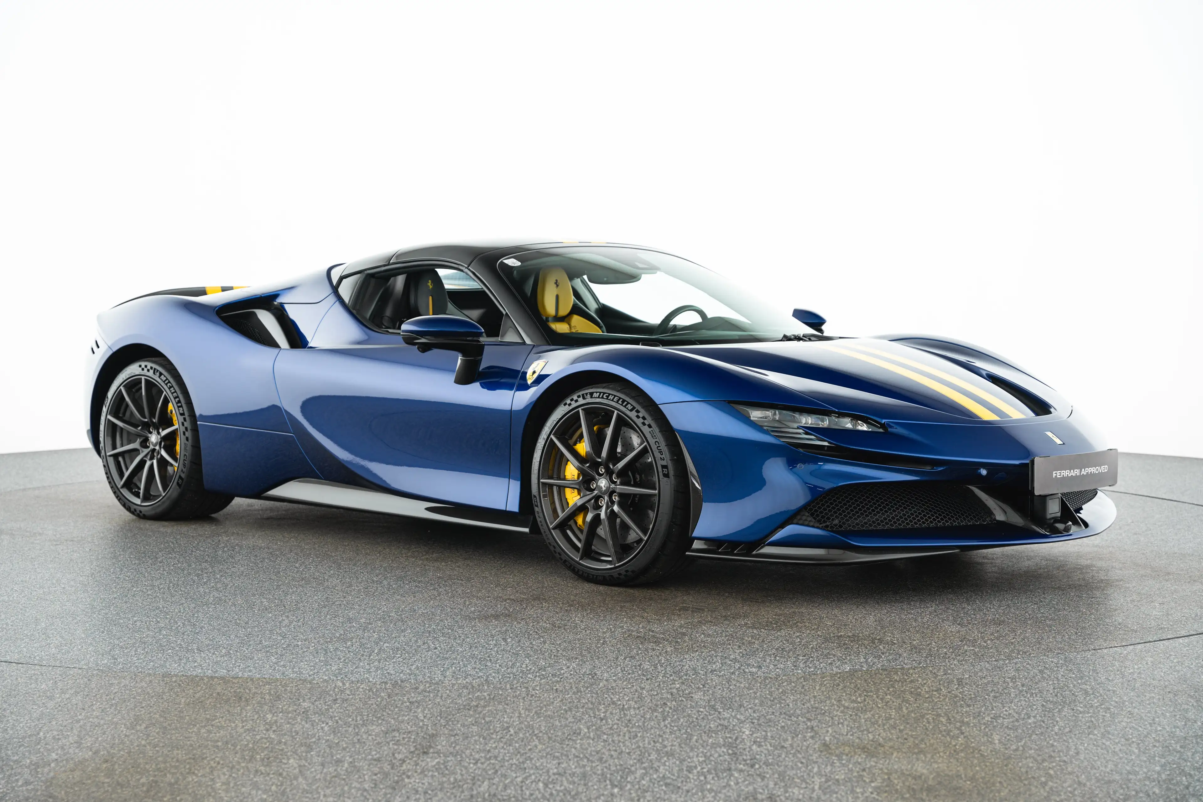 Ferrari SF90 Spider SF90 Spider PHEV 7,9kWh F1-DCT — photo 3
