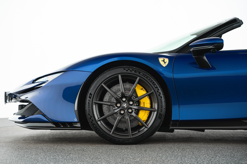 Ferrari SF90 Spider SF90 Spider PHEV 7,9kWh F1-DCT — photo 9