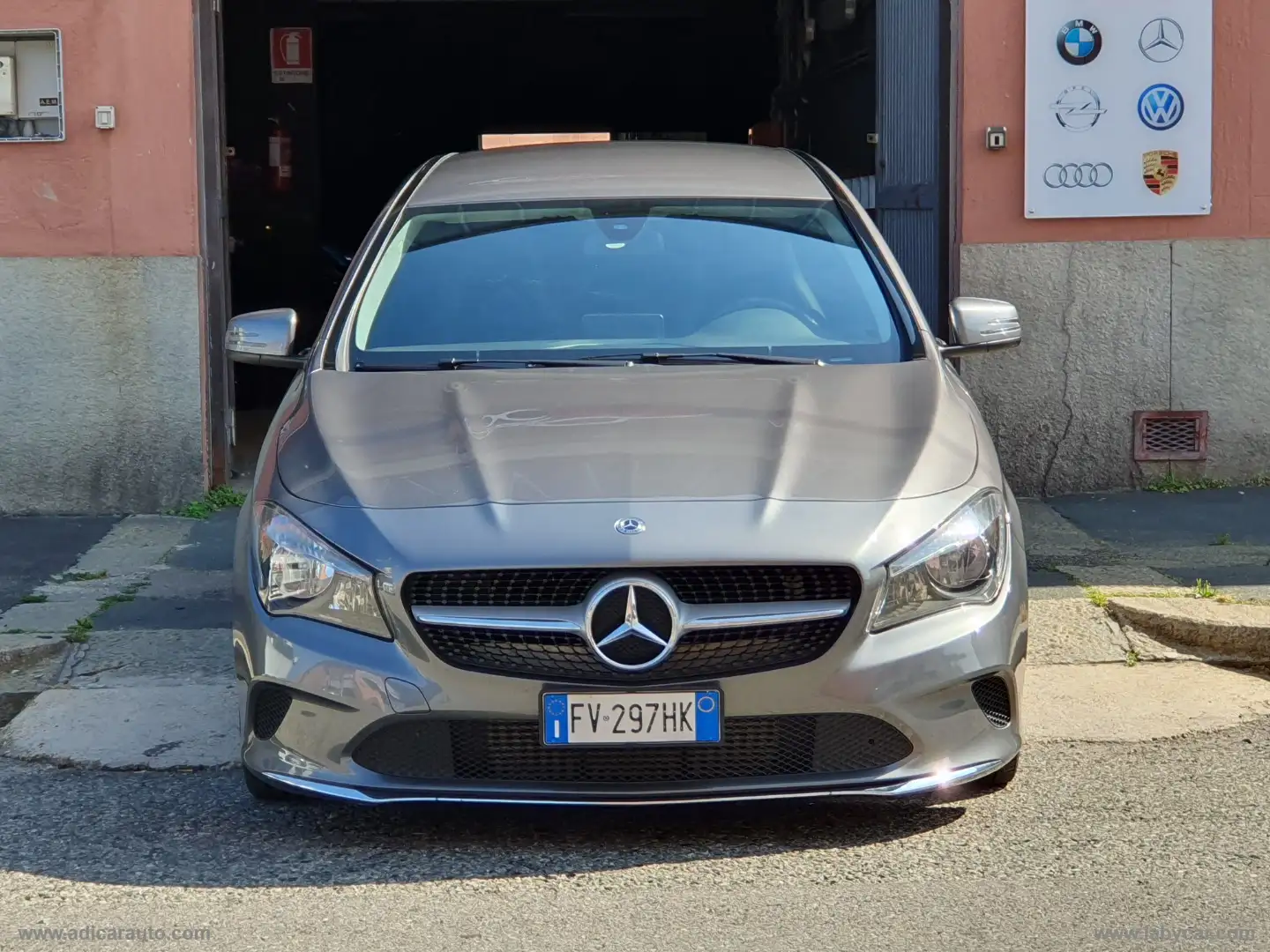 Mercedes-Benz CLA 200 CLA 200 d S.W. 4Matic Automatic Grigio - 2