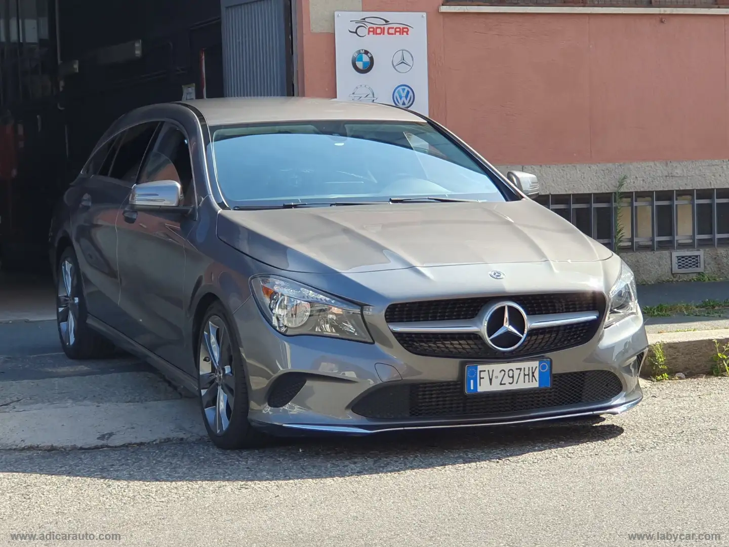 Mercedes-Benz CLA 200 CLA 200 d S.W. 4Matic Automatic Grigio - 1