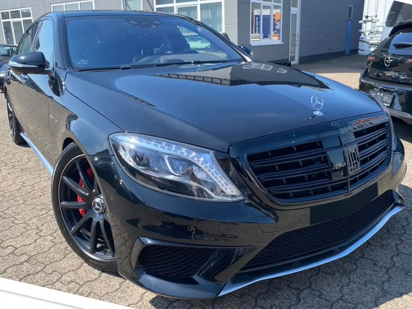 Mercedes-Benz S 63 AMG 4Matic L Burmester Sound, SSD Schwarz - 1