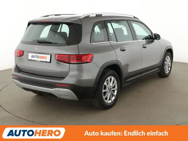 Mercedes-Benz GLB view 6