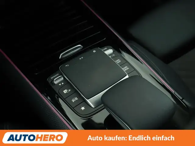 Mercedes-Benz GLB view 24