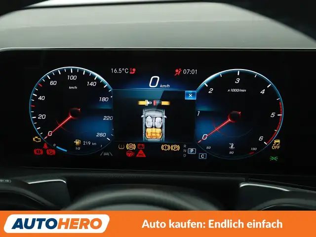 Mercedes-Benz GLB view 20