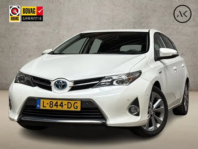 Toyota Auris 1.8 Hybrid Sport Automaat (NAVIGATIE, CAMERA, STOE