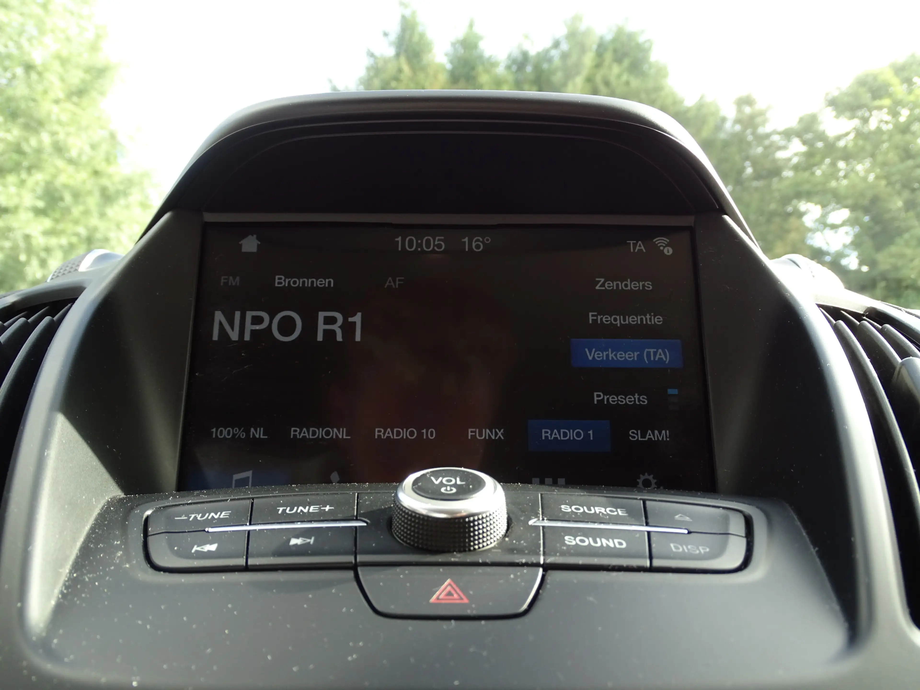 Ford Kuga 1.5 EcoBoost ST Line — photo 14