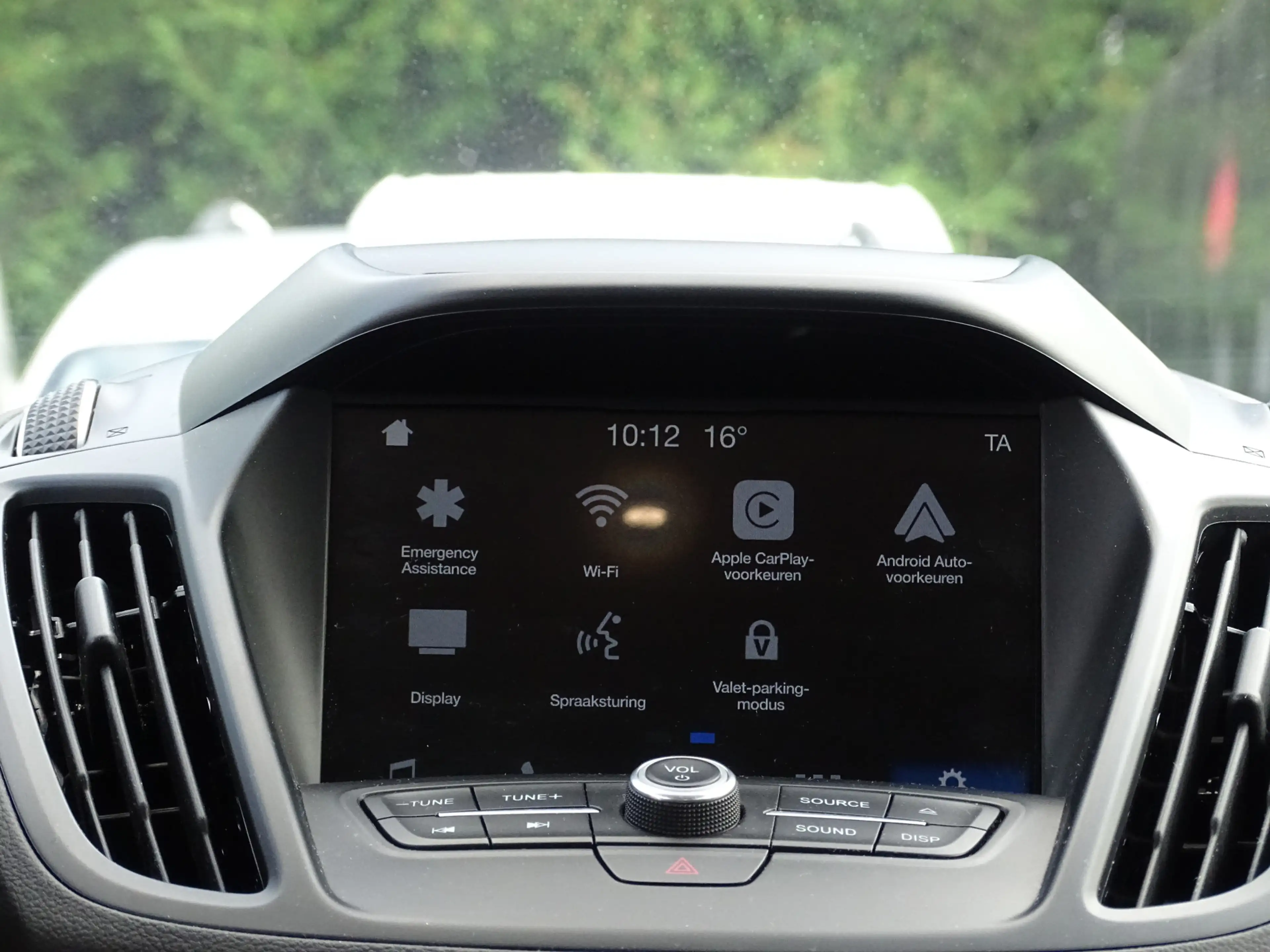 Ford Kuga 1.5 EcoBoost ST Line — photo 15