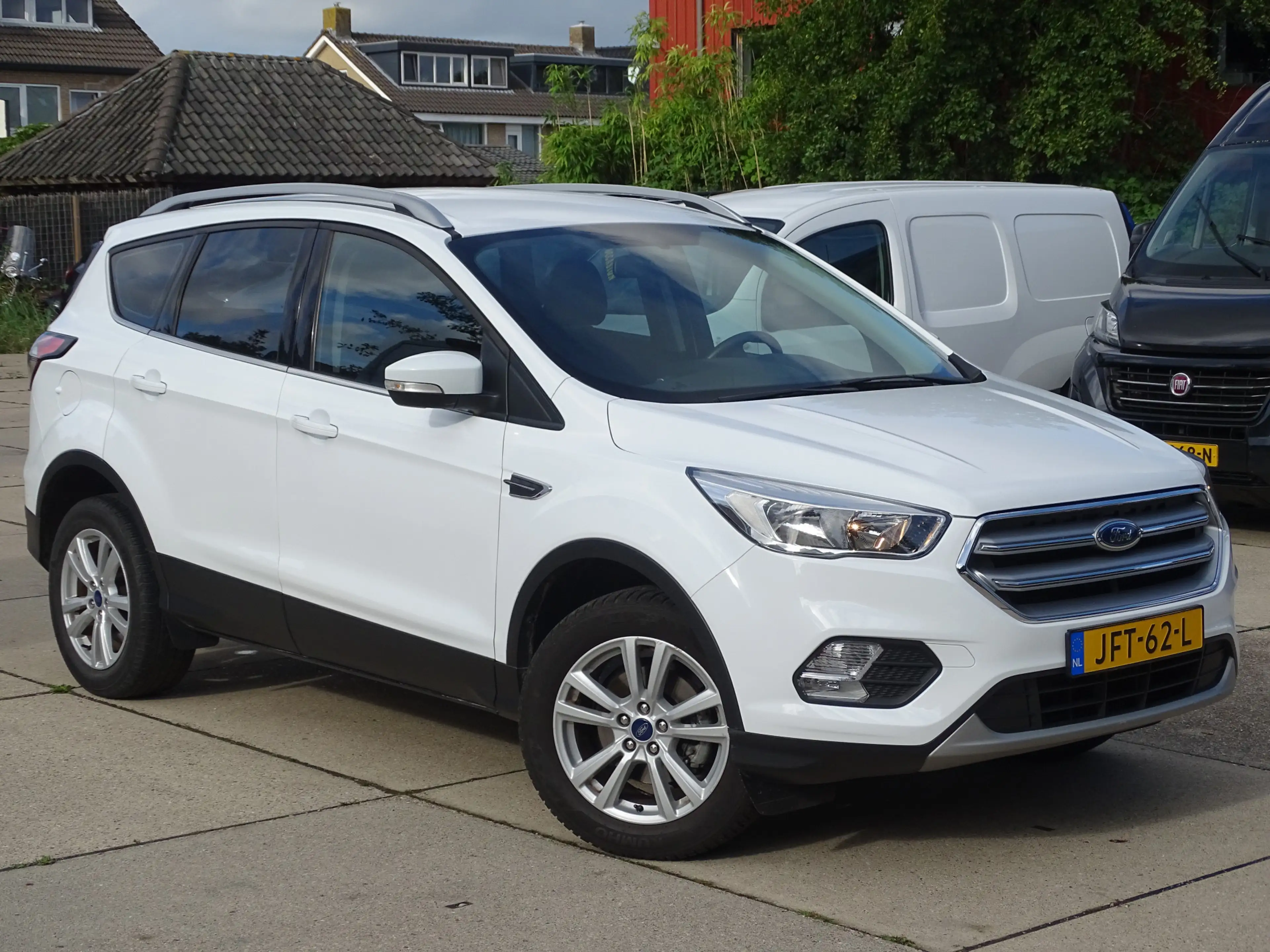 Ford Kuga 1.5 EcoBoost ST Line — photo 3
