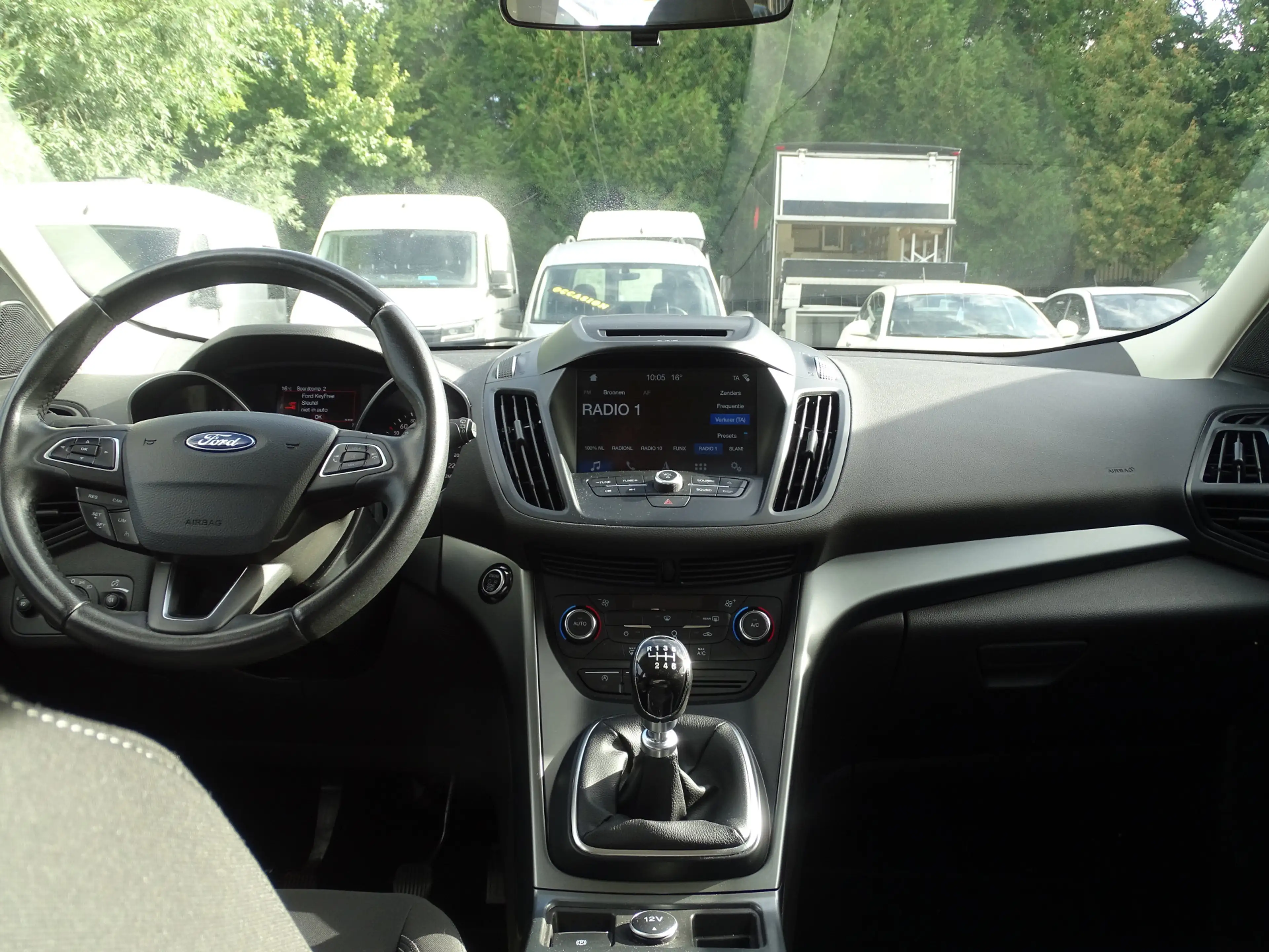 Ford Kuga 1.5 EcoBoost ST Line — photo 13