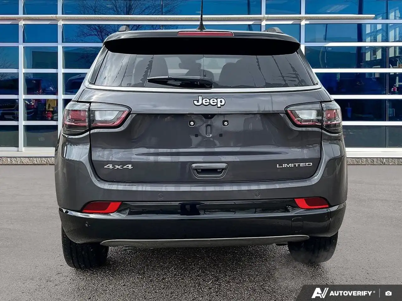 Jeep Compass снимка Jeep Compass