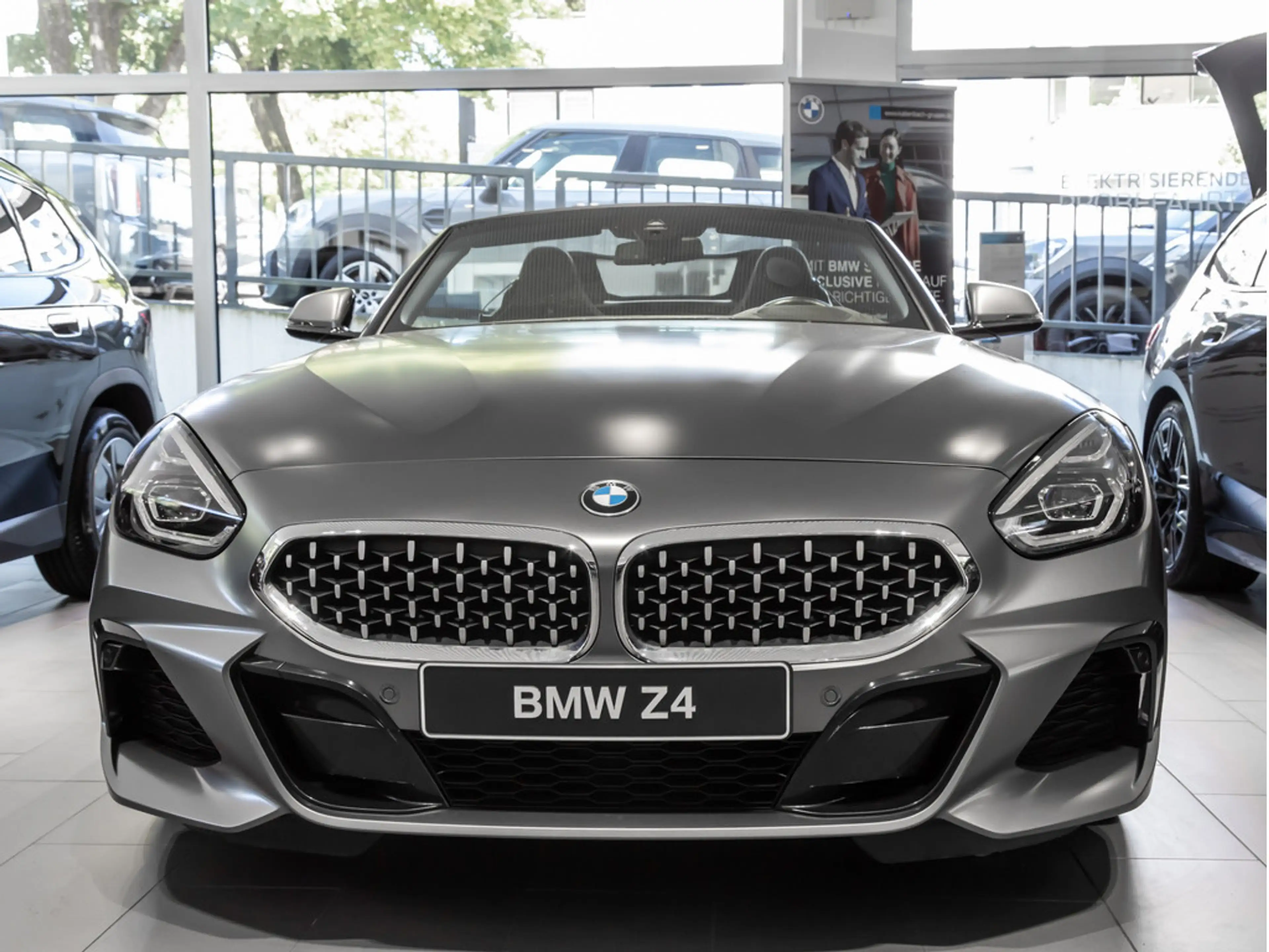 BMW Z4 sDrive 20i M-Sport HUD LED W-LAN NAVI SHZ — photo 3