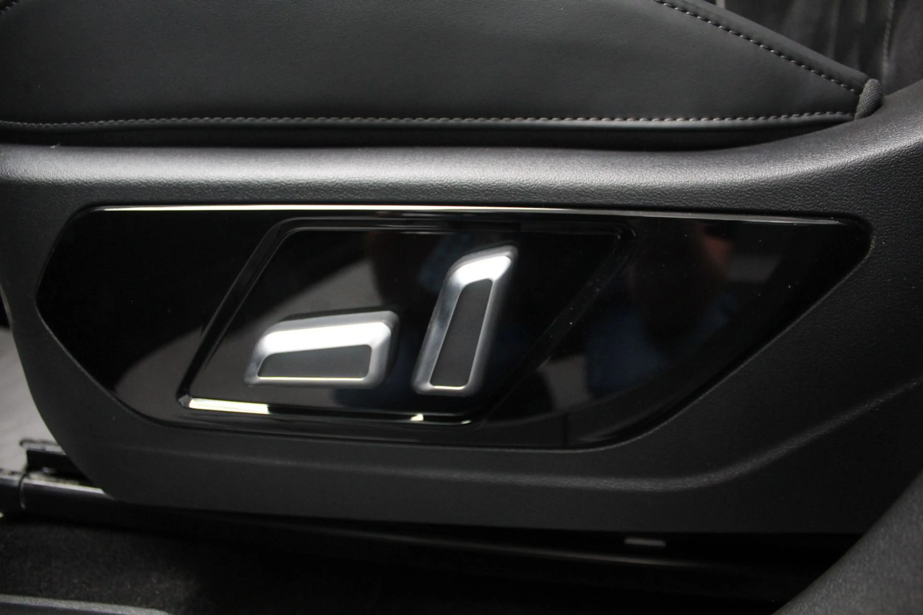 GWM WEY 03 LUXURY 4WD inkl. AHK und Allwetterreifen — photo 12