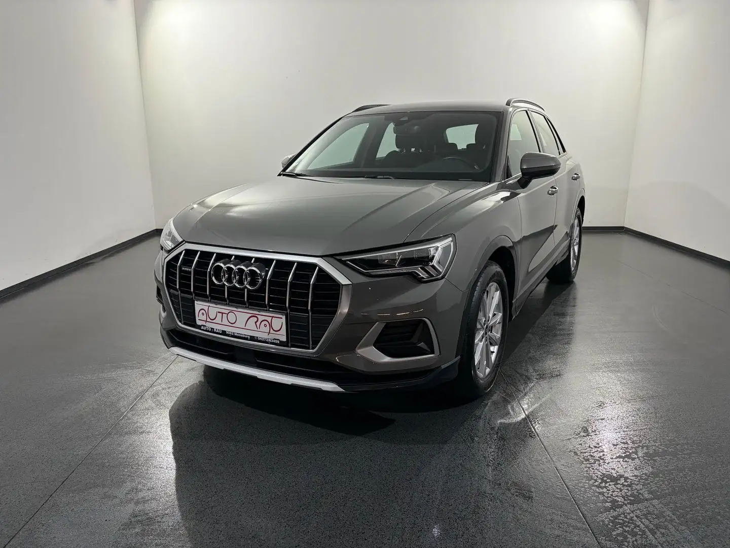 Audi Q3 35 TDI advanced quattro S-tronic *LED*RFK*NAVI* Grau - 2