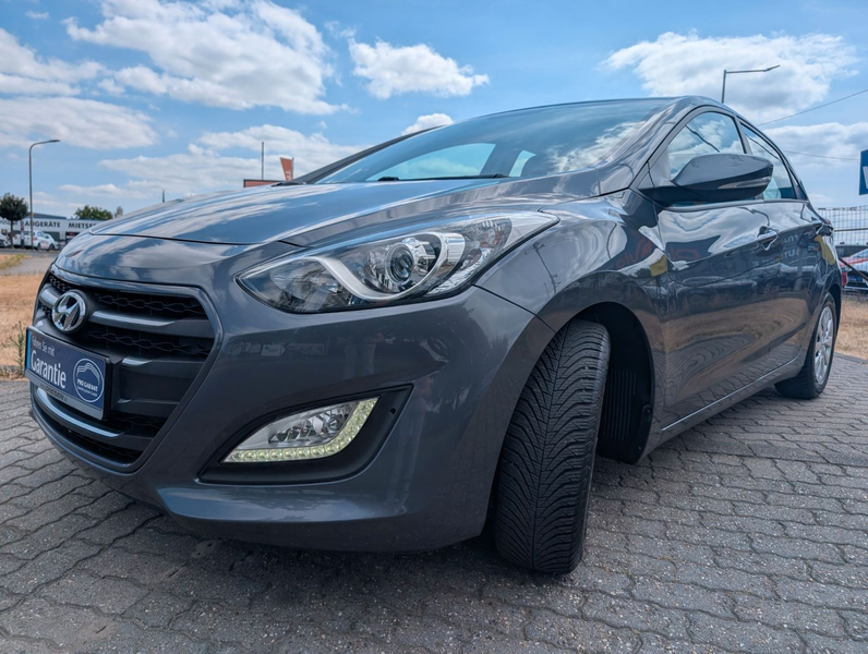 Hyundai i30 blue Trend*1-HAND*KLIMA*KAMERA*PDC*NAVI !! — photo 6