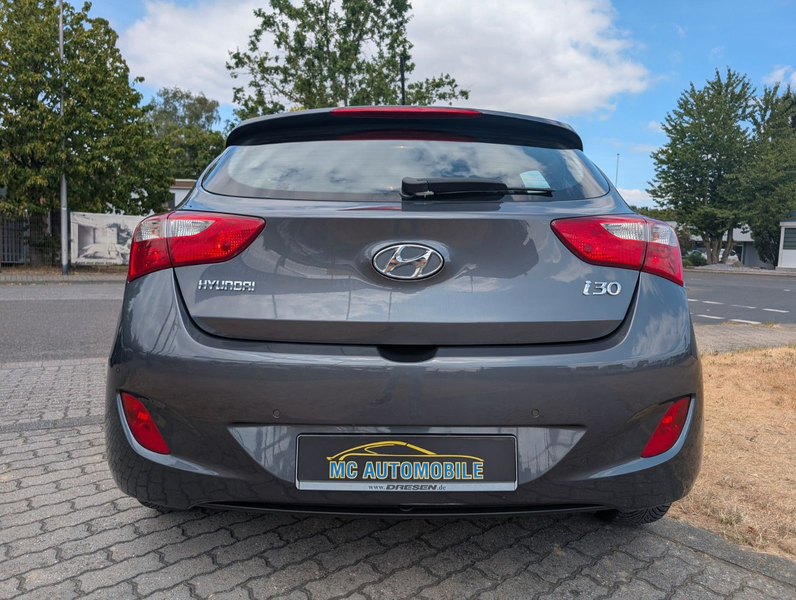 Hyundai i30 blue Trend*1-HAND*KLIMA*KAMERA*PDC*NAVI !! — photo 7