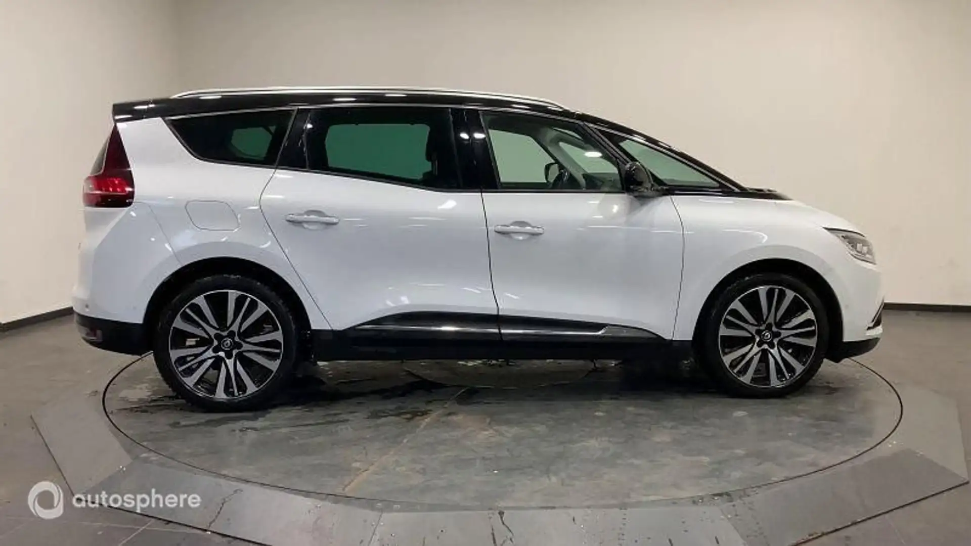 Renault Grand Scenic 1.6 dCi 160ch Energy Initiale Paris EDC - 2