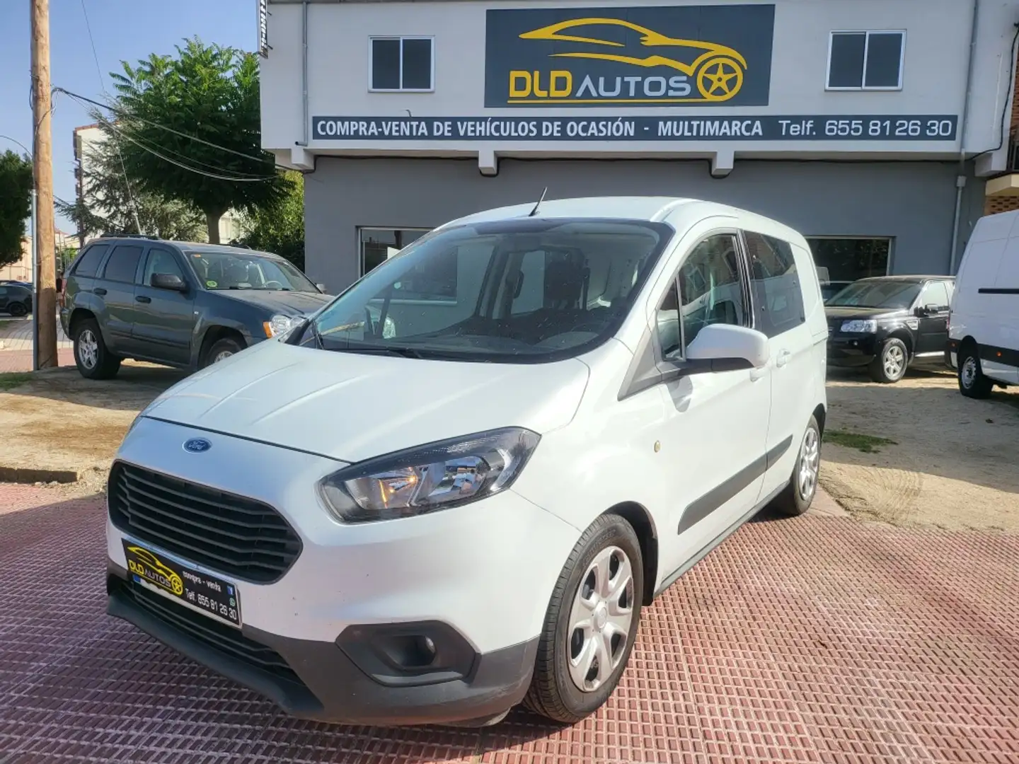 Ford Tourneo Courier 1.5TDCi Ambiente 75 Blanco - 2