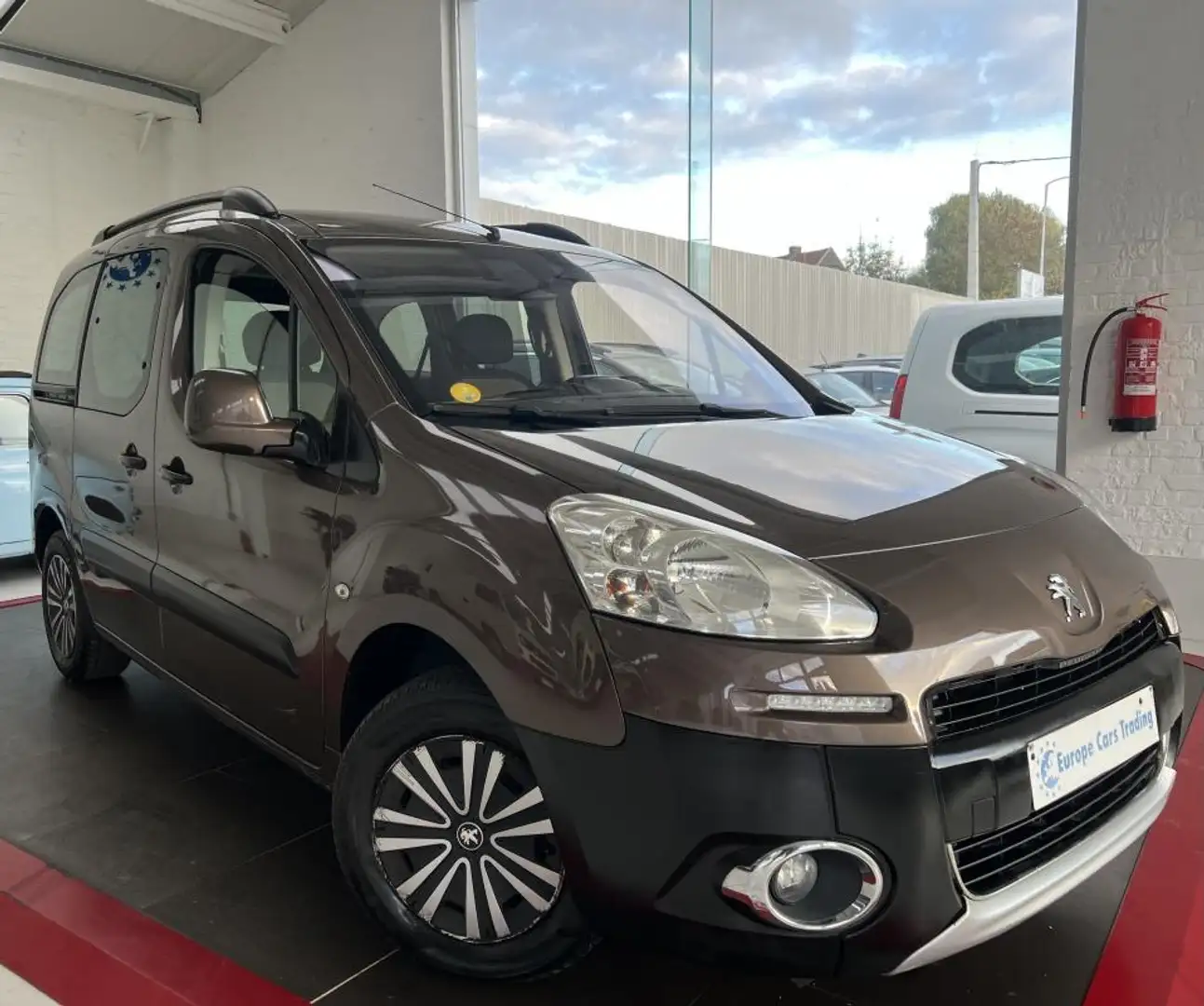 Peugeot Partner TEPEe 1.6 eHDI 92CH DISTRIB OK 1ÈRE MAIN GAR12M - 2