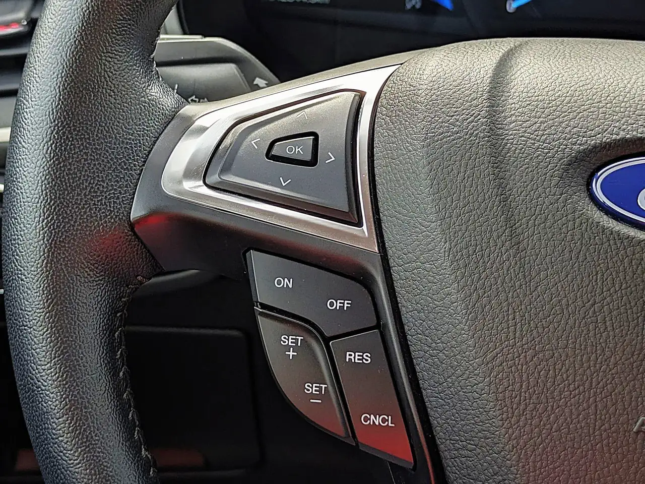Ford Edge снимка Ford Edge
