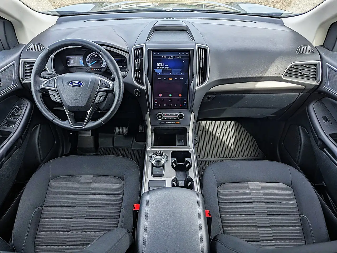 Ford Edge снимка Ford Edge