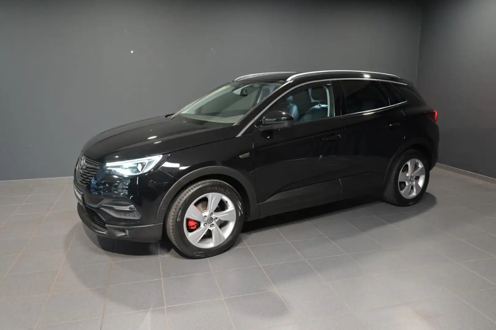 Opel Grandland X 1.5 D Ultimate 2xKlima 360 Bel.Sitz Schwarz - 1