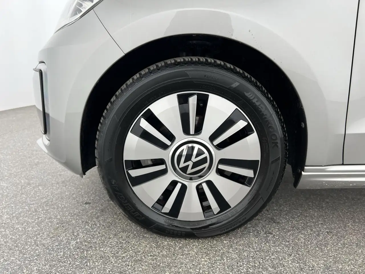 Volkswagen up! e-up! Style Plus*PDCh*SHZ*BTH*uvm 9