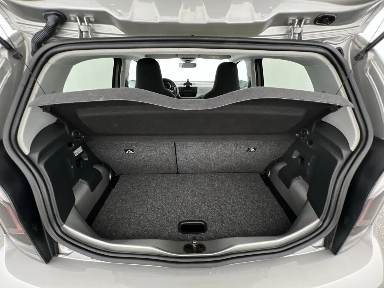 Volkswagen up! e-up! Style Plus*PDCh*SHZ*BTH*uvm 12