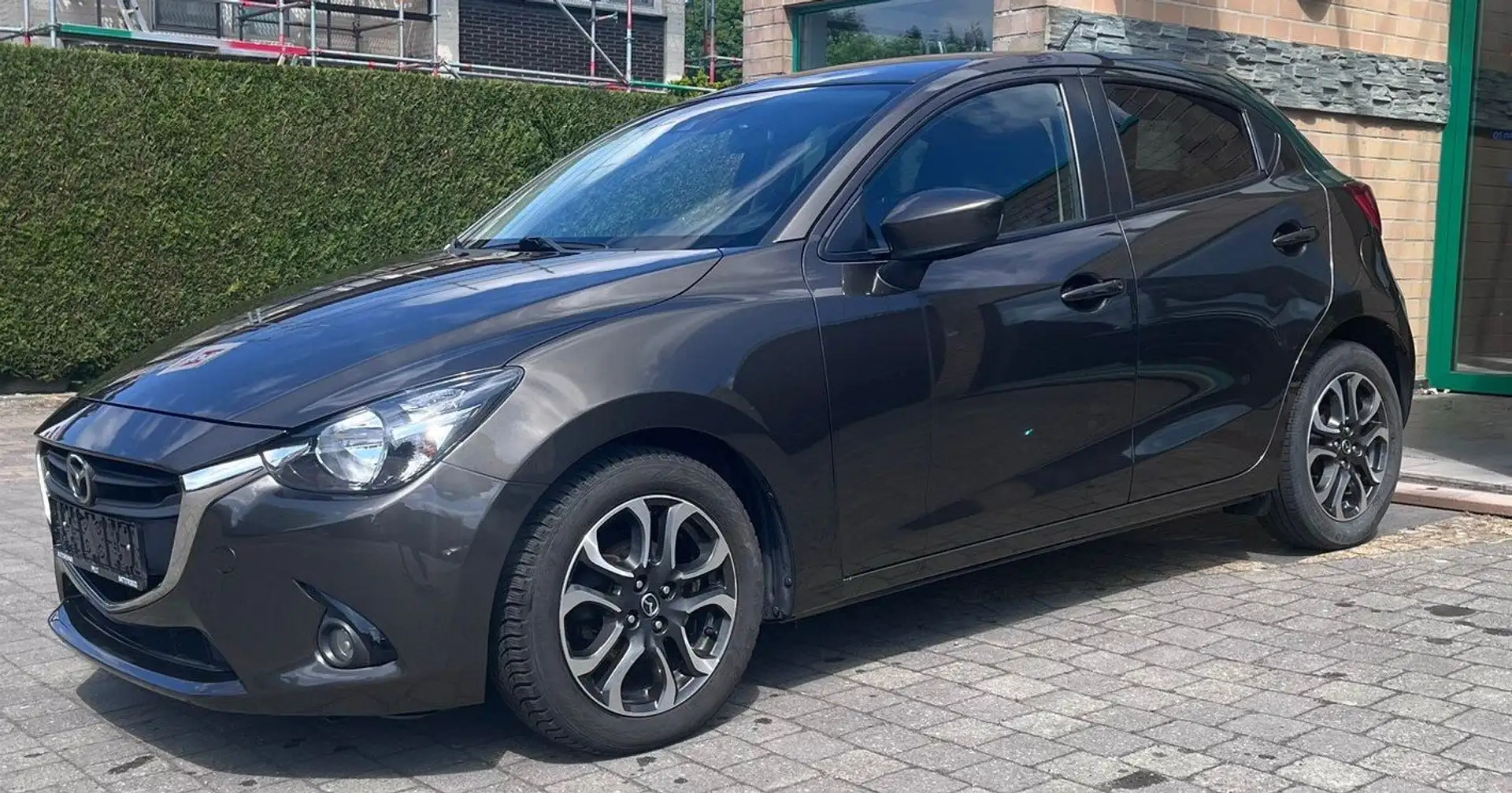 Mazda 2 1.5i Skyactiv-G Skycruise Grau - 2