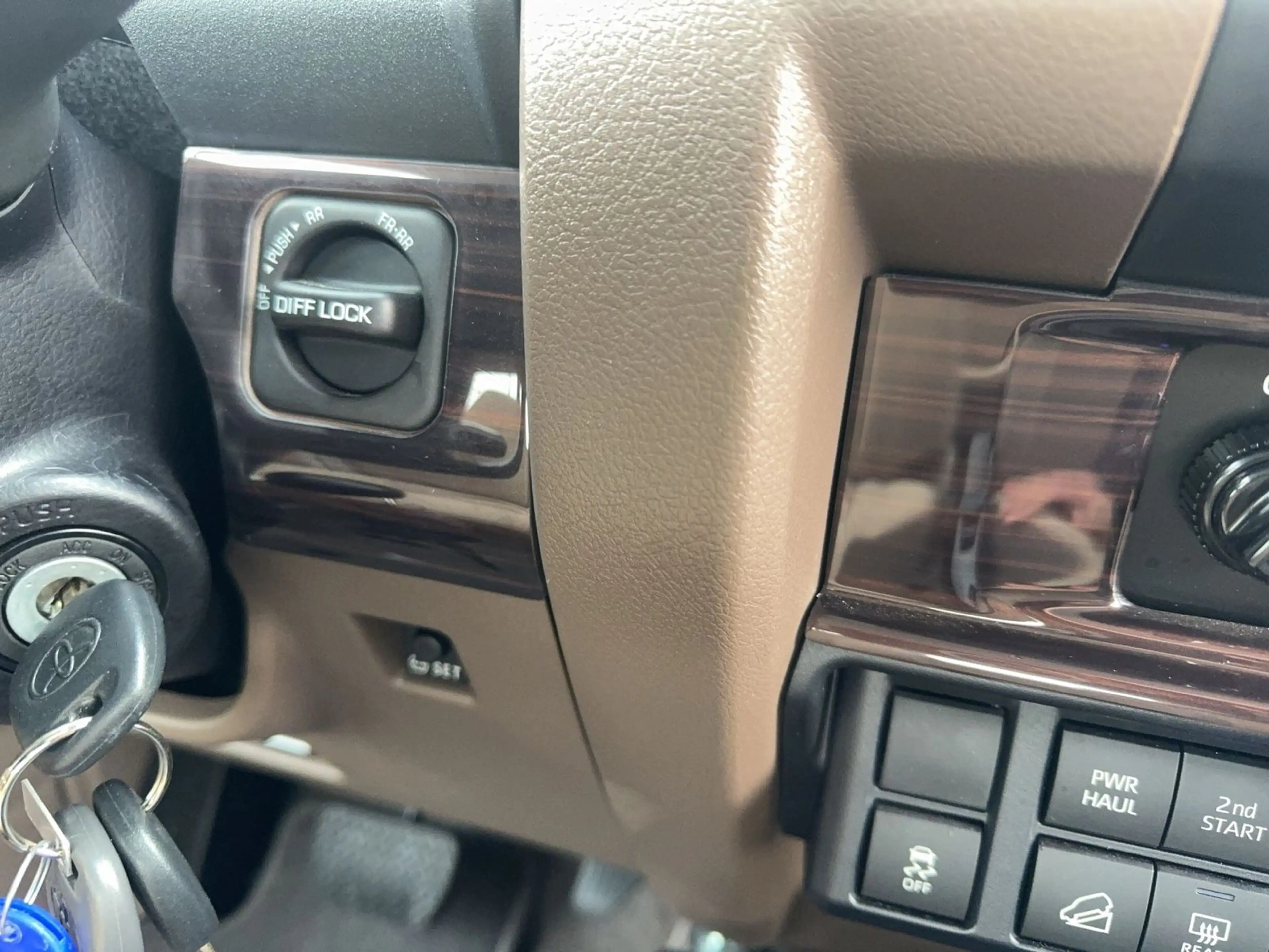 Toyota Land Cruiser GDJ 78 2,8d Automatik 40th 2x90 — photo 9