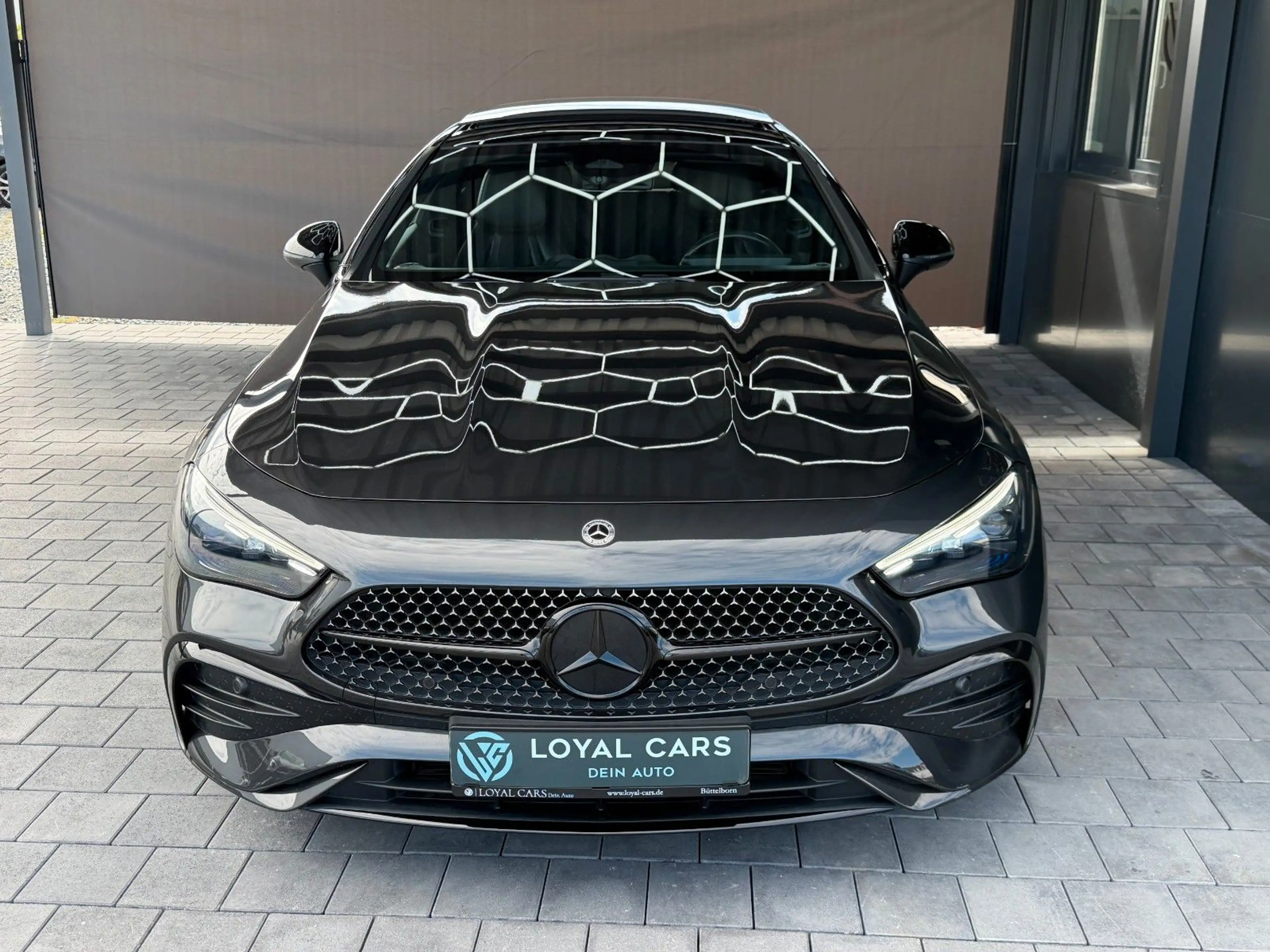 Mercedes-Benz CLE 300 Coupe* 4M AMG Advanced Plus*PANO*MEMO* — photo 2
